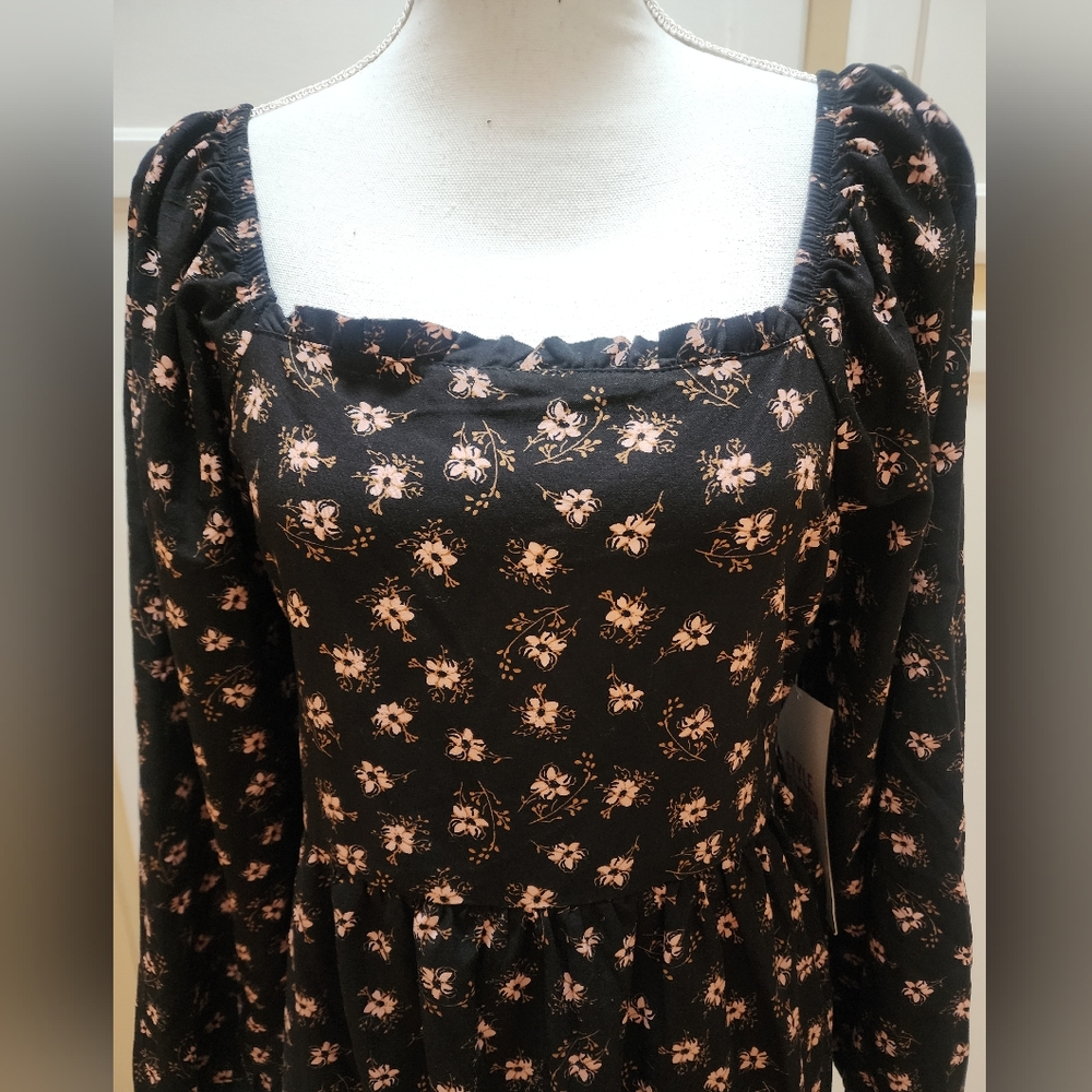 Celebrity Pink Floral Black Dress NWT - Picture 11 of 14